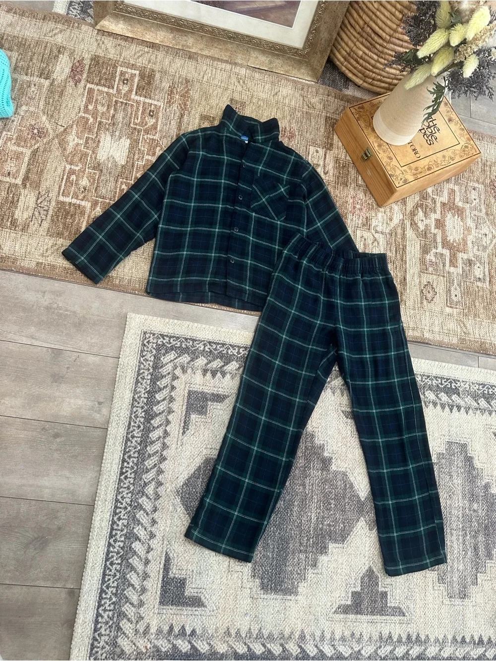 Old Navy Navy Green Plaid Kids Pajama Set Gender-Neutral Button-Front Size Mediu
